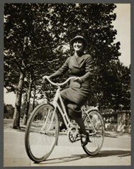 ensemble Bonwit Teller sur vélo